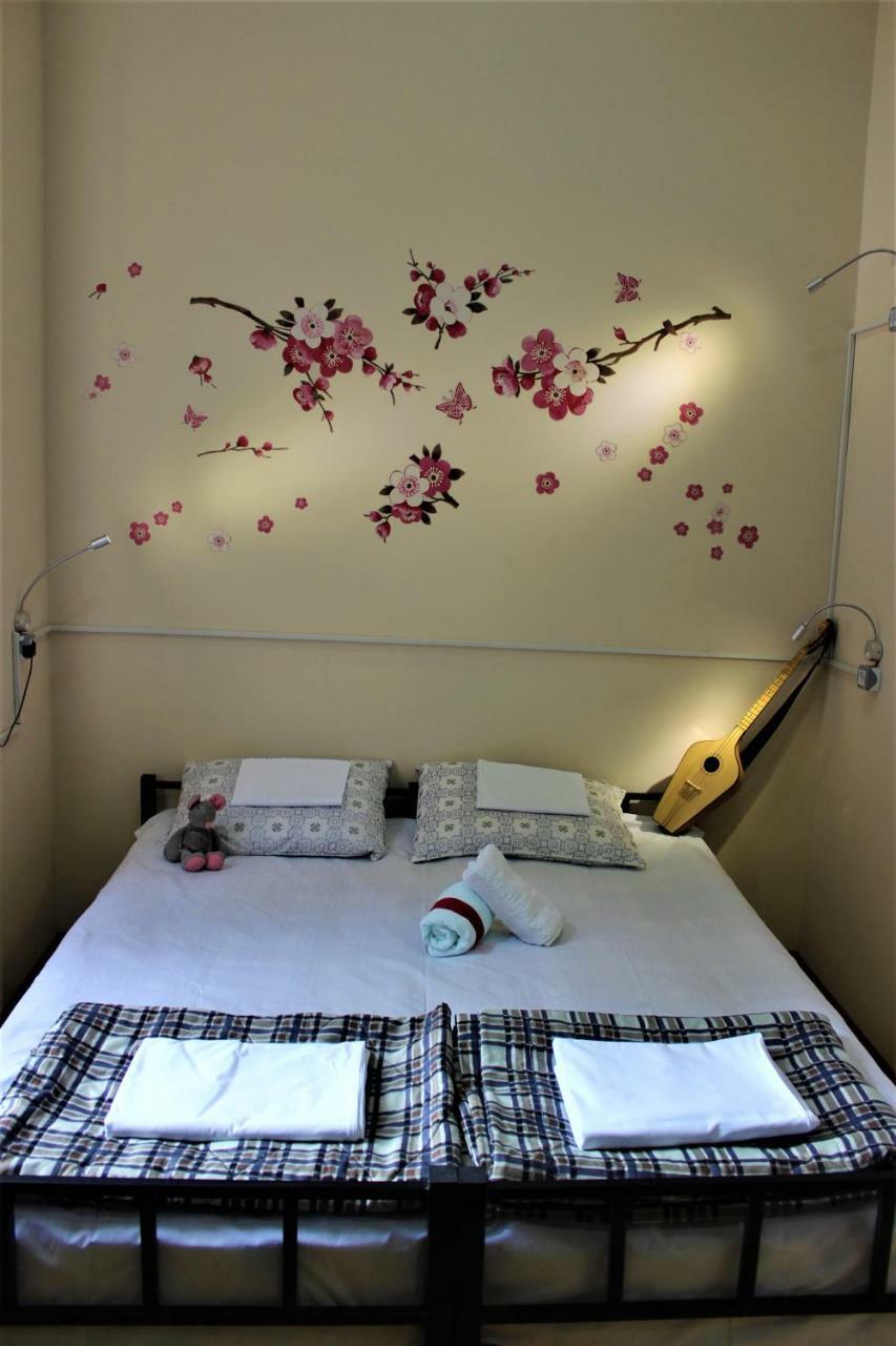 Global Hostel - Marjanishvili Tbilisi Ngoại thất bức ảnh